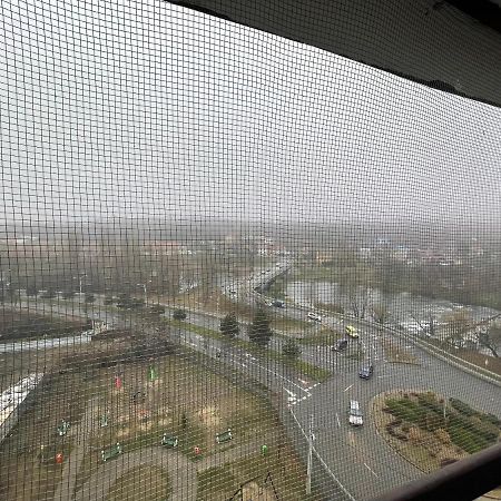 Lovely 3 Bedrooms Apartament Oradea Eksteriør bilde