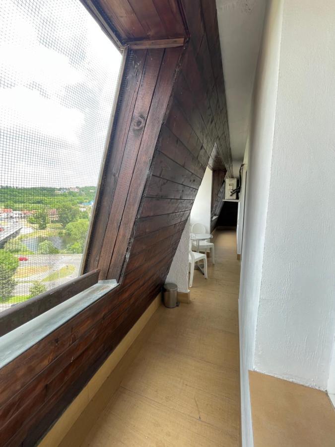 Lovely 3 Bedrooms Apartament Oradea Eksteriør bilde